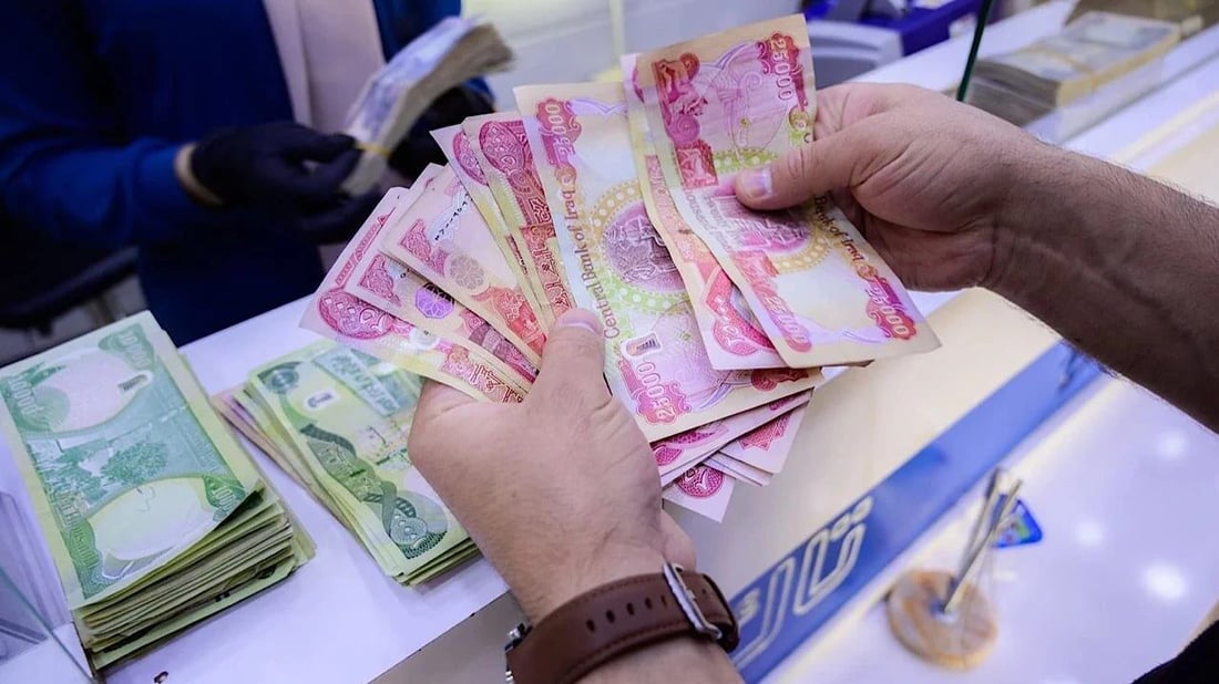 التربية تعلن إطلاق الرواتب دون استقطاعات