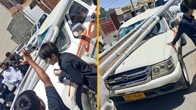 شاهد.. سقوط عامود إنارة على سيارة وسط الطوز يتسبب بإصابة شخصين