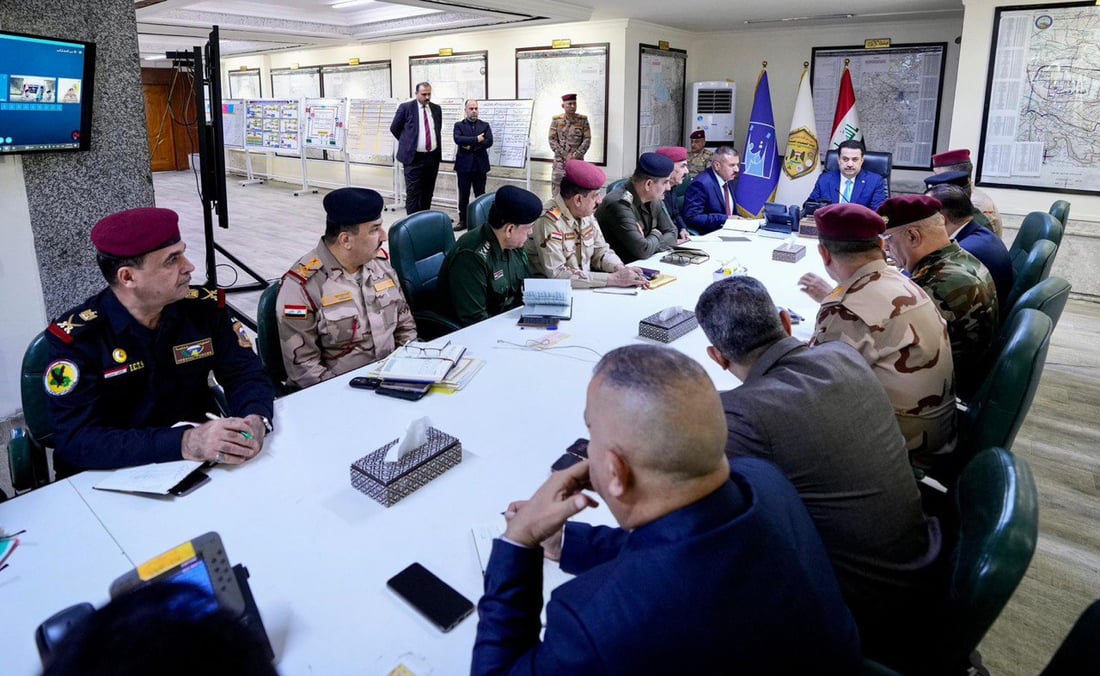 صور: السوداني يتابع الاقتراع العام من مقر العمليات المشتركة 