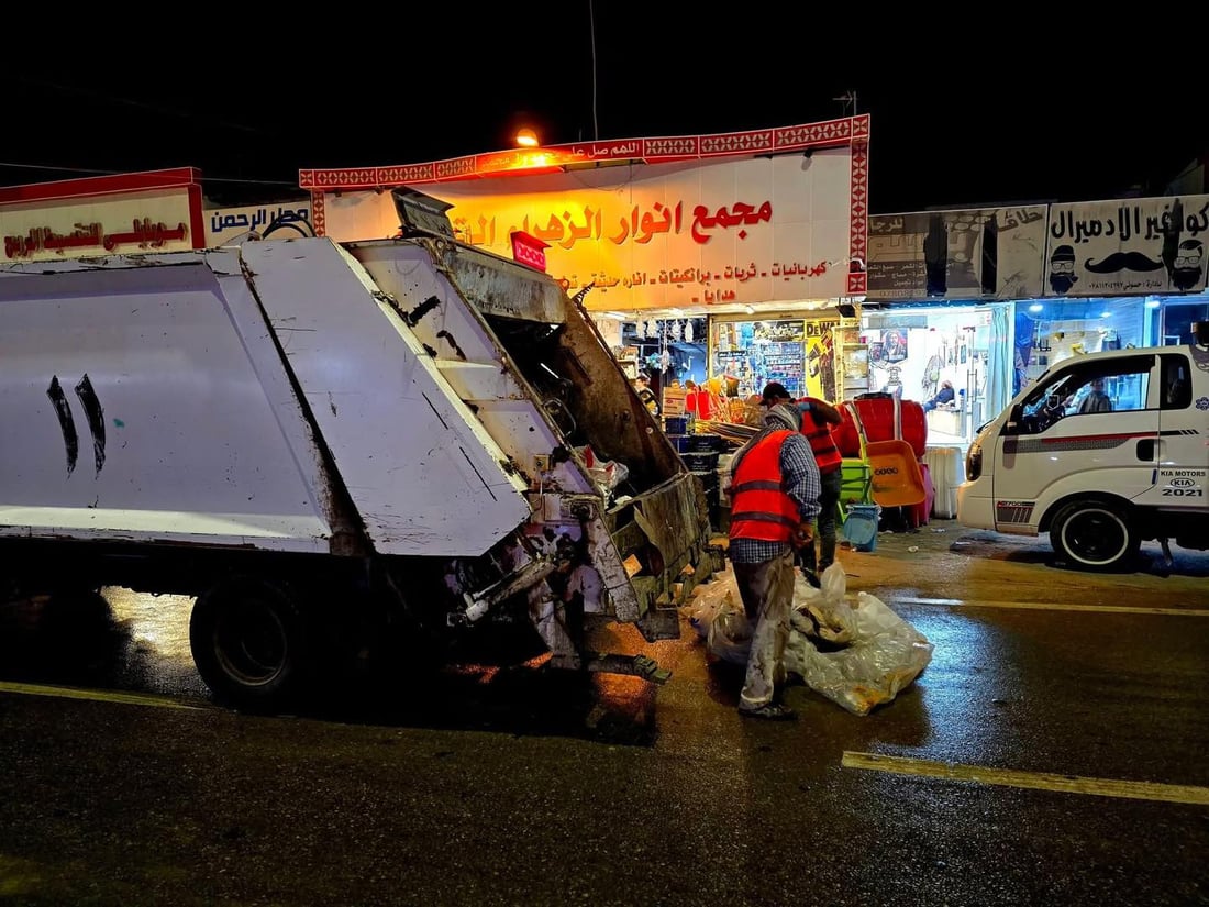 صور من النعمانية.. كوادر البلدية أمضت الليل في غسل الشوارع