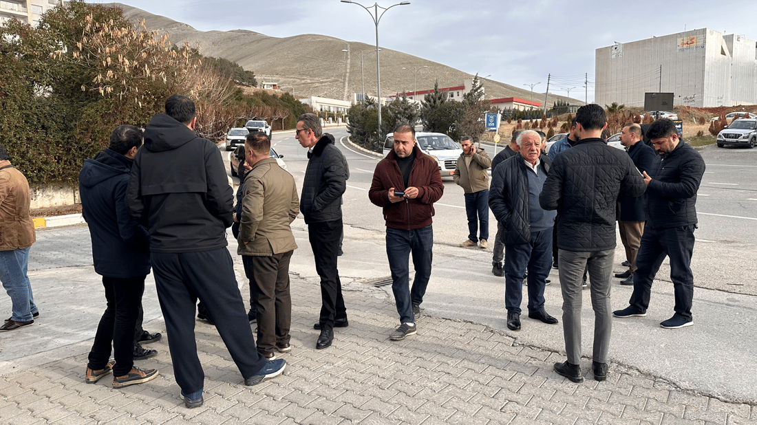 دوو منداڵیان لە مەسعەدەکە دەرهێنا و ژیانیان لە مەترسیدا بوو