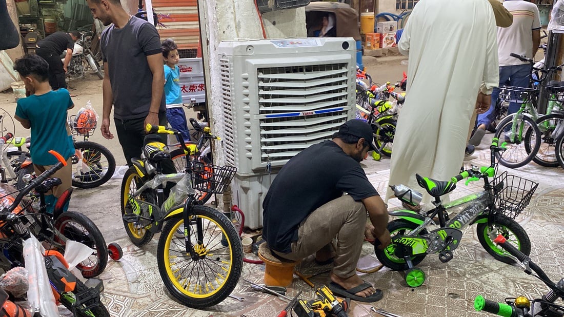 الناصرية: 964 ترافق طفلاً لشراء “بايسكل”.. العطلة بدأت والزبائن أكثر