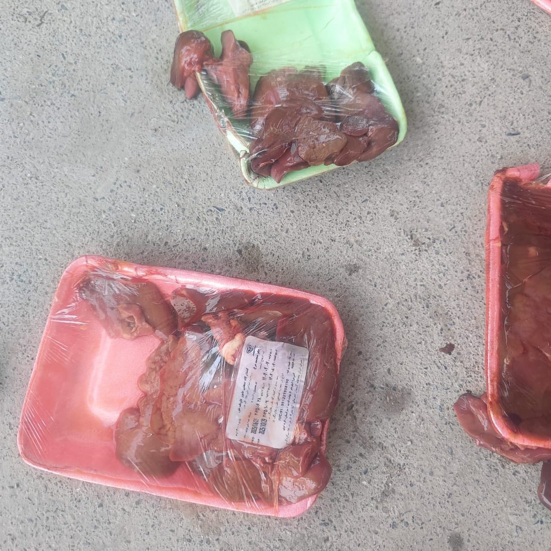 دەست بەسەر 167 پارچە جگەری قاچاخ و 30 سەتڵ ماستی ساختەدا گیرا