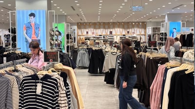 لە سلێمانی هەینی رەش کراوە بە گەش و داشکاندن کراوە