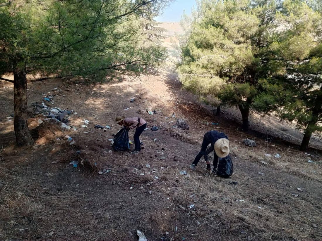 هه‌ڵمه‌تى پاككردنه‌وه‌ى دارستانه‌كانى رواندز له‌ پاشماوه‌ى گه‌شتیاران به‌رده‌وامه‌