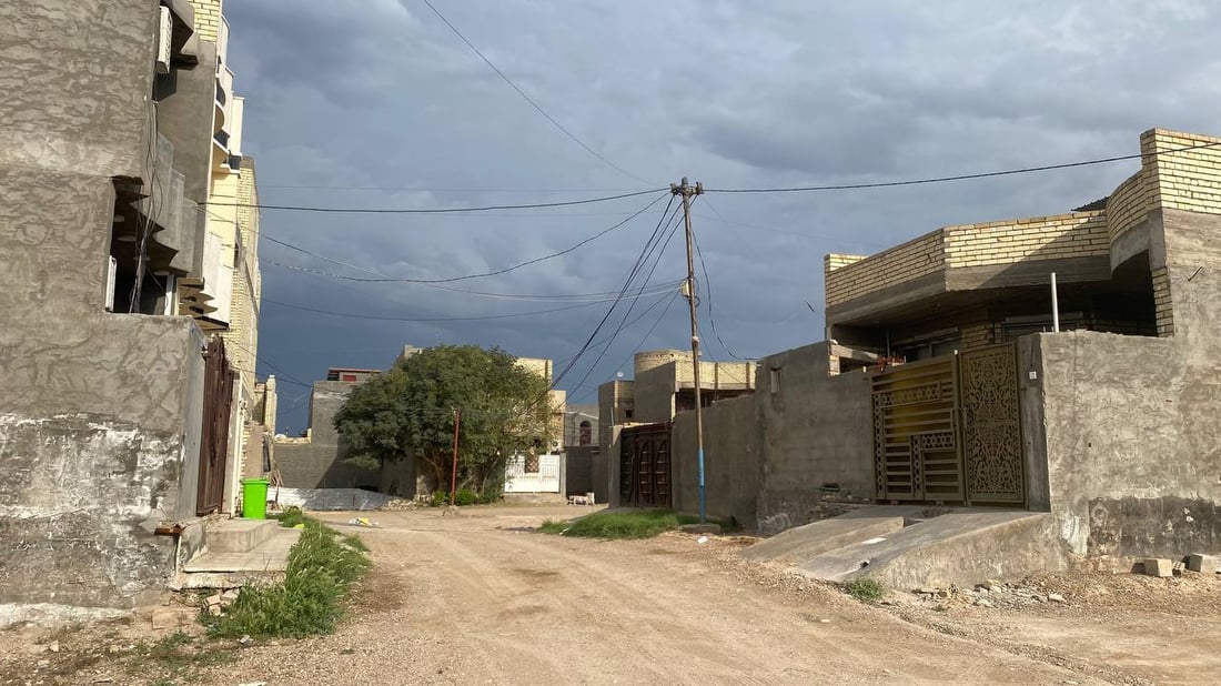 خرنابات: حي الـ3 آلاف بلا كهرباء ولا إكساء.. مرشح سابق ساهم بالـ”سبيس” مرة واحدة