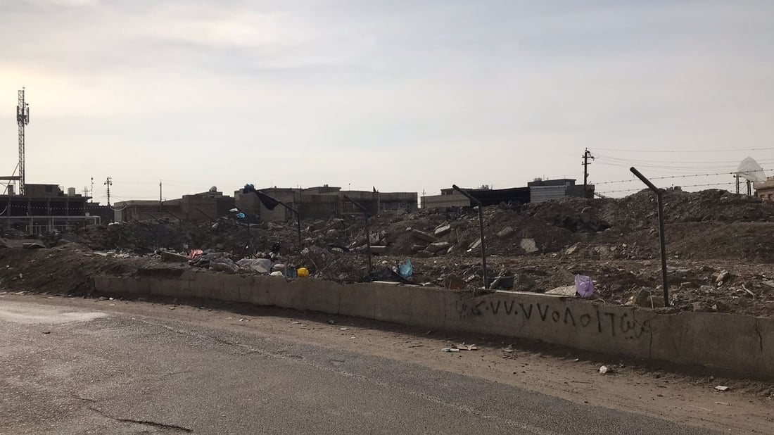 صور من حي السلام: حديقة بين 3 أحياء بغدادية صارت مكباً.. والبلدية تنتظر الأمانة