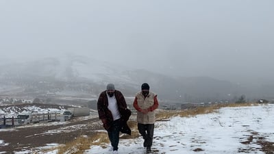 بۆ بینینی بەفربارین لە كەربەلاوە گەیشتنە حاجی ئۆمەران