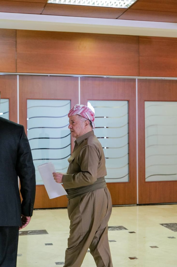 صور: مسعود بارزاني يدلي بصوته في انتخابات مجلس النواب