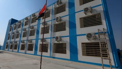 بالصور: إنجاز مبنى مدرسي من أصل 3 في قضاء الصادق شمالي البصرة