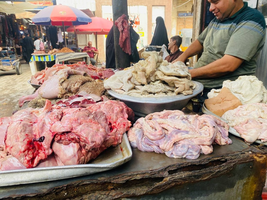 صور: هذا وقت “الكراعين” في العمارة.. وزبائن المحمودية يفضلون “باچة” العجل