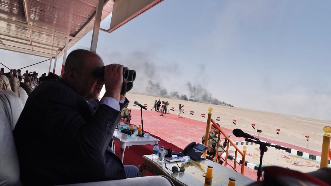 صور: معركة في الرمادي بطائرات F16 ودبابات “إبرامز”.. الجيش يتدرب في الصحراء