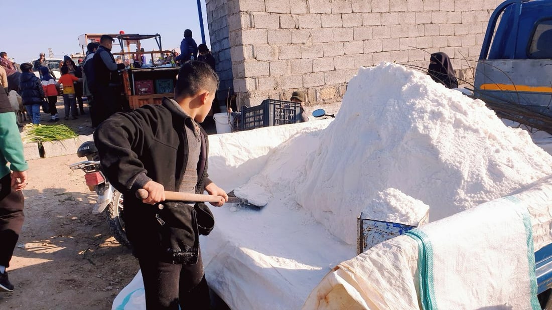 ملح القائم أغلى من السماوة بضعفين بسبب “الطرشي” والإجراءات الأمنية (صور)