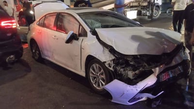 مشاهد مروعة لحادث سريع مطار المثنى.. “رعونة شاب” تودي بحياة عائلة كاملة