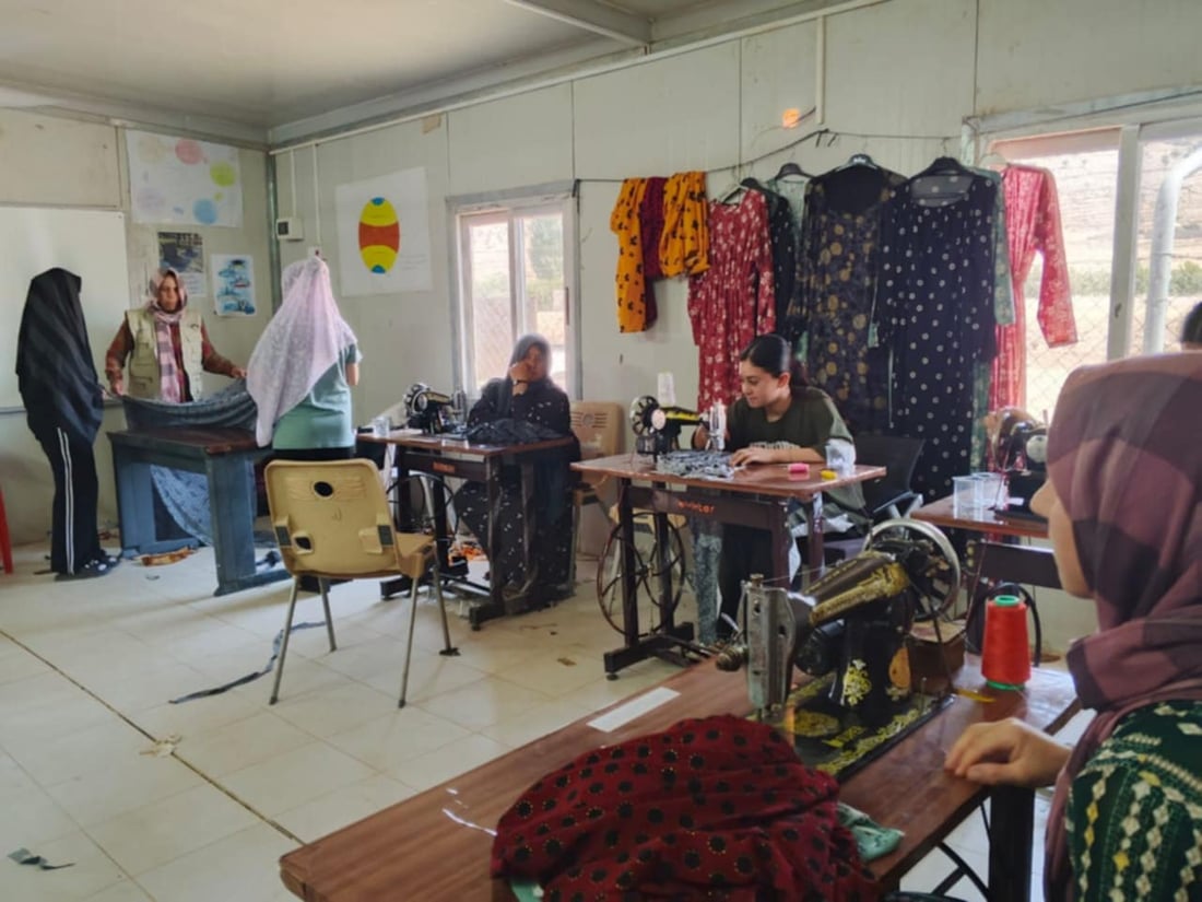 گروپێكی خۆبه‌خش خولێكی درومان بۆ ژنانى كه‌مپى سه‌ر چیاى شنگال‌ ده‌ستپێكردووه‌