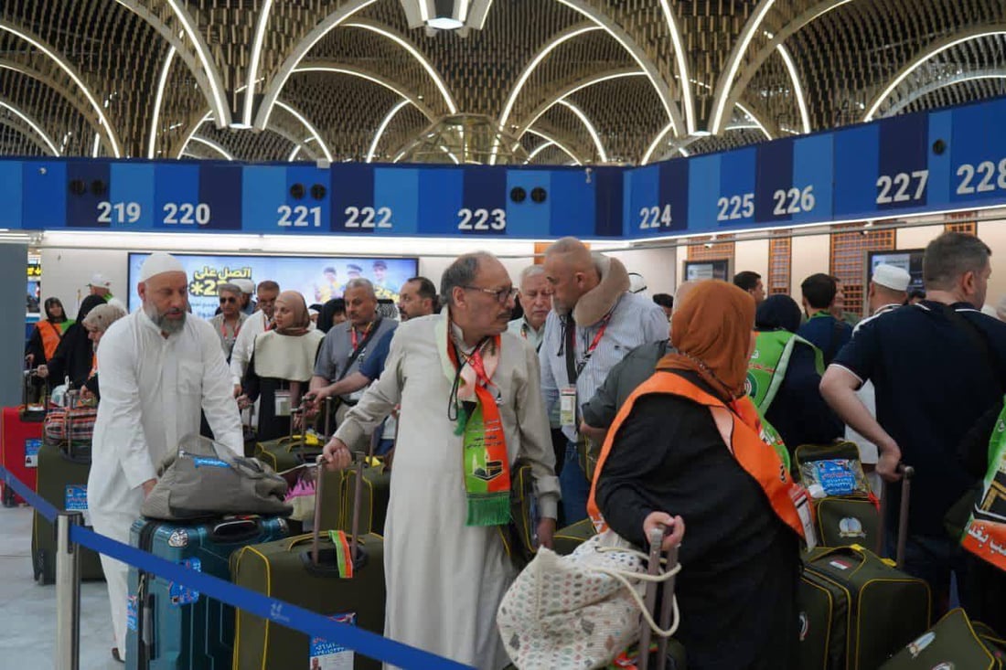 المسعودي يتعهد بإعادة أموال الحجاج المسافرين براً ويحذر من هتافات السياسة في الحرم