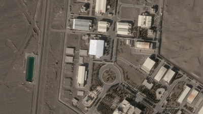 ترامب لا يستبعده.. قوات خاصة داخل إيران لتأمين يورانيوم يكفي لـ11 قنبلة نووية