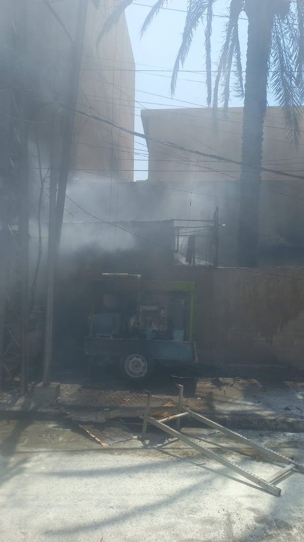 صور وفيديو: الدخان يغطي سماء الكرادة لكن تمت السيطرة على النيران