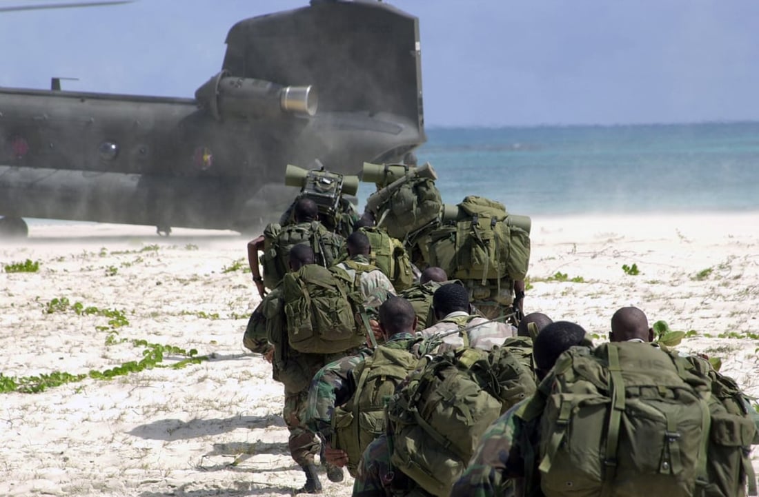 ئەمریكا بنكەیەكی سەربازی لە نزیک ڤەنزوێللا نوێدەكاتەوە