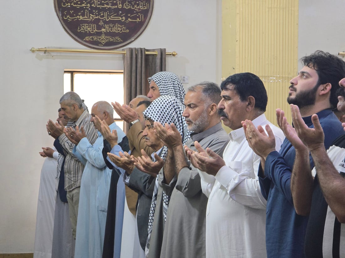 صور من جامع أكرم في الصويرة.. دعوات بعيد مبارك على جميع العراقيين