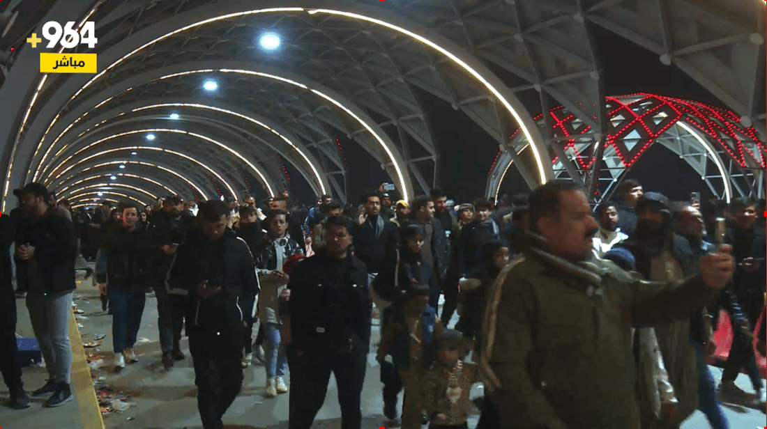 مباشر من جسر الكريعات: الملايين تسير نحو باب الحوائج