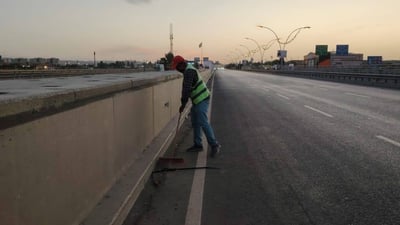 هێشتا خەڵک هەموو لەخەو هەڵنەستابوو، دەروازەکانى چوونە ناو هەولێر شۆردران