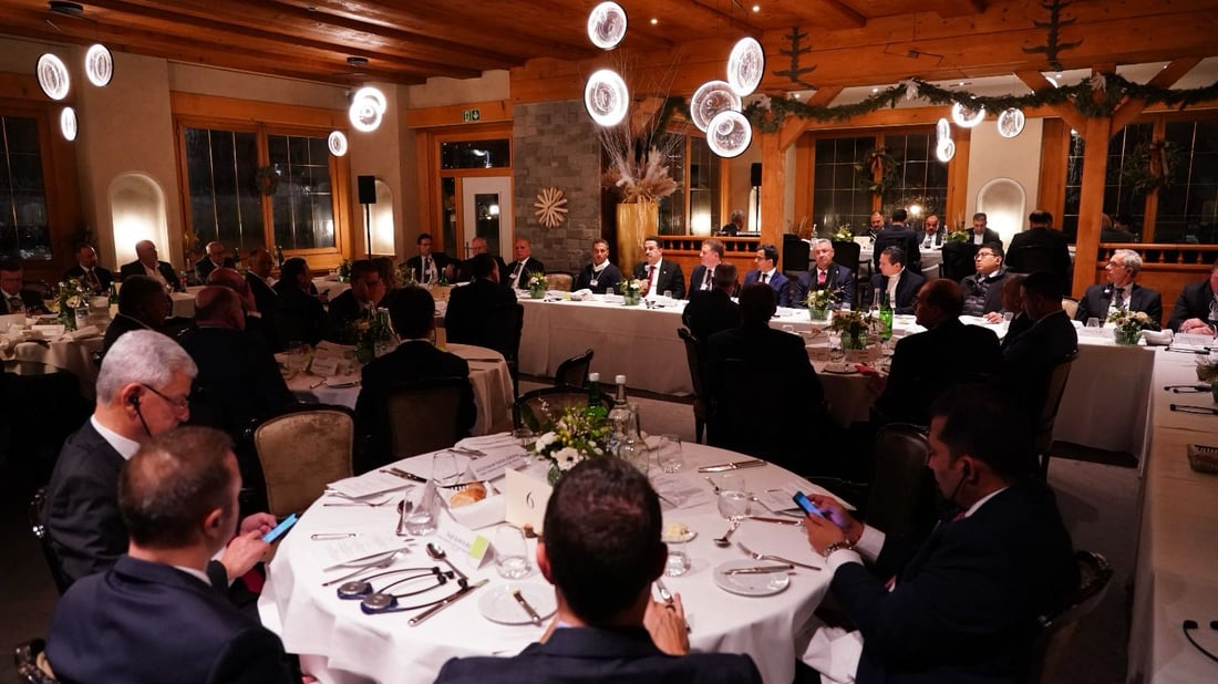 Al-Sudani meets with 57 international companies in Davos