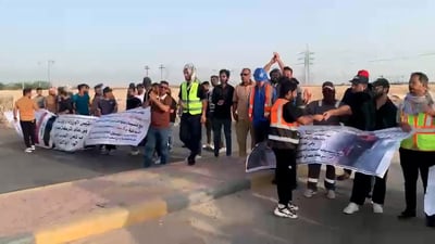 فيديو: كوادر مشروع FCC يغلقون بوابات مصافي الجنوب ويعلنون اعتصاماً مفتوحاً