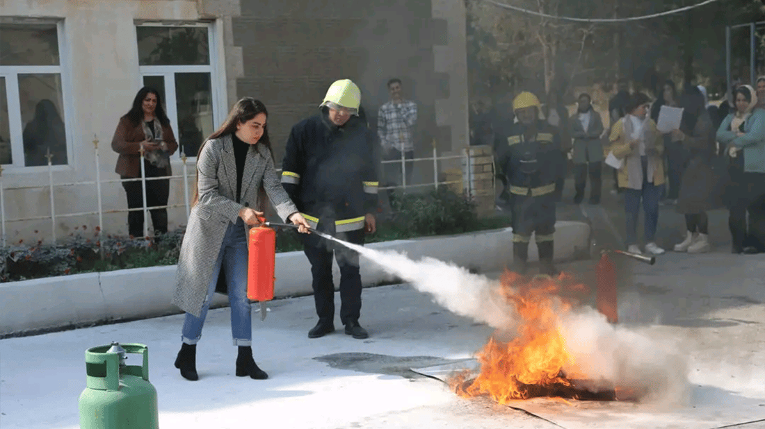 خوێندکاران فێری کۆنتڕۆڵکردنی ئاگرکەوتنەوە دەکرێن