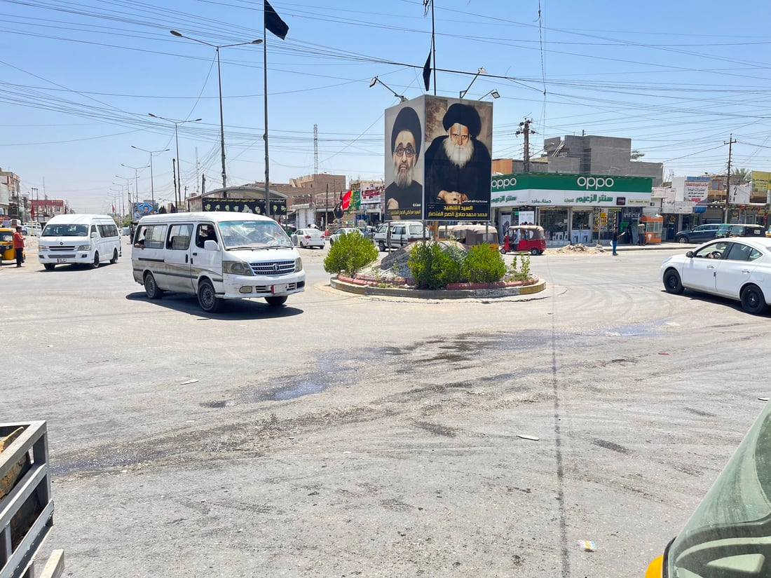 صور من بغداد: السيارات تتحرك بسلاسة نهاراً وتتقاسم الشارع مع المواكب ليلاً