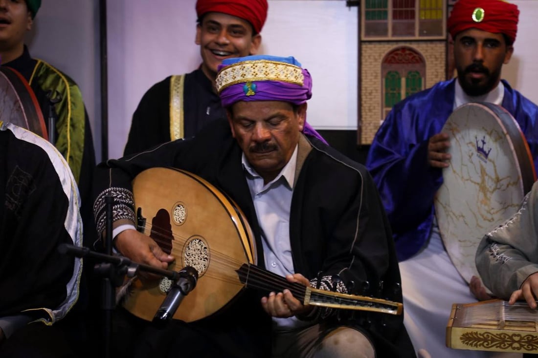 صور: الأنبار تذهب إلى الأندلس.. أمسية موشحات بالأزياء العتيقة في الرمادي
