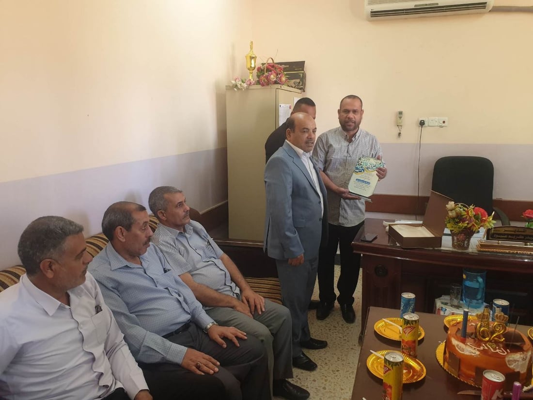 صور: حفل تكريم لشيخ المعلمين في الوركاء.. تقاعد بعد 30 عاماً من التدريس