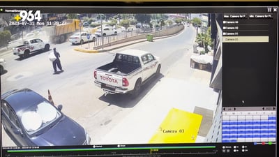 شاهد: كيف دهست شاحنة حمل 8 سيارات في أحد شوارع السليمانية (كاميرا مراقبة)
