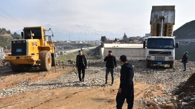 پرده‌ هه‌ڵواسراوه‌كه‌ى قه‌ڵادزێ پینه‌كرا