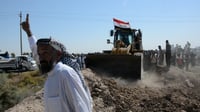 مشاهد مؤثرة.. هلاهل الأمهات لحظة سقوط الجدار بين آلبوحش...