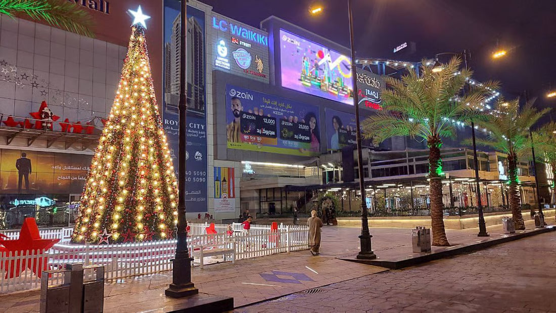 Baghdad’s Mansour district prepares for New Year’s Eve celebrations