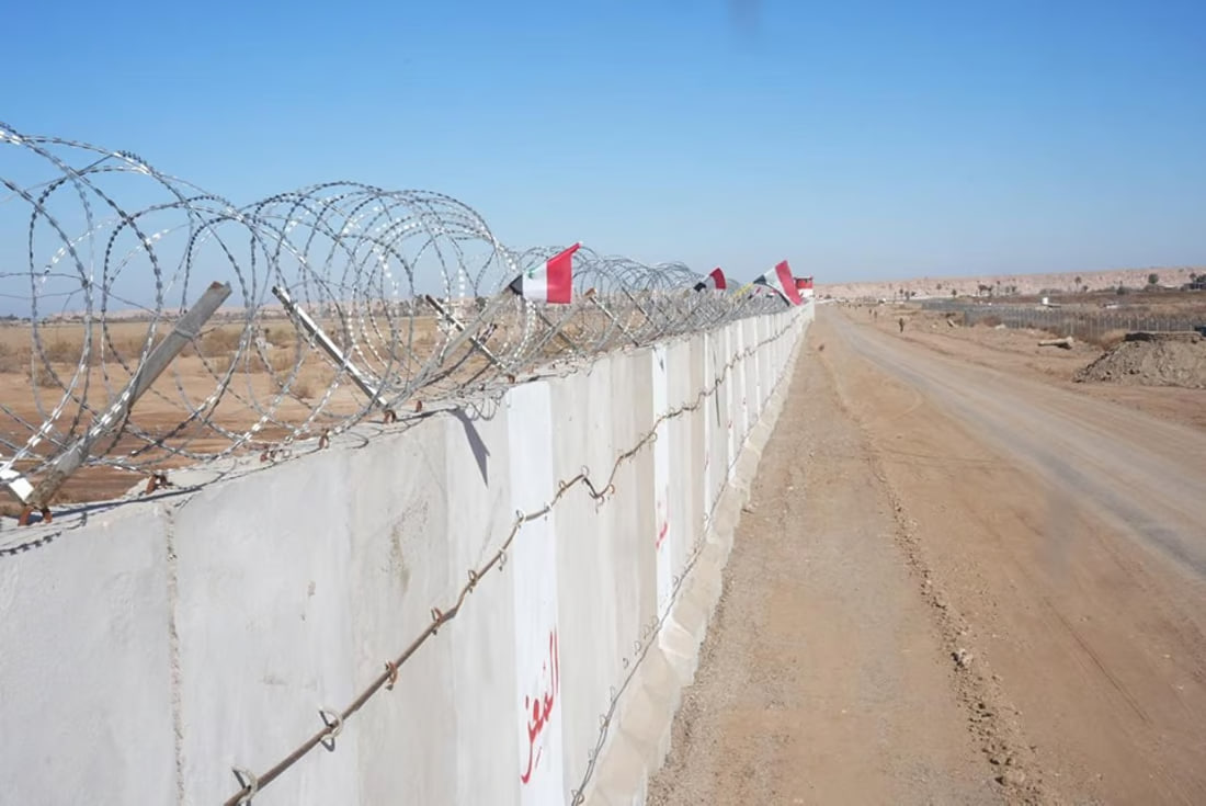 Iraqi interior minister inaugurates concrete barrier on Syrian border