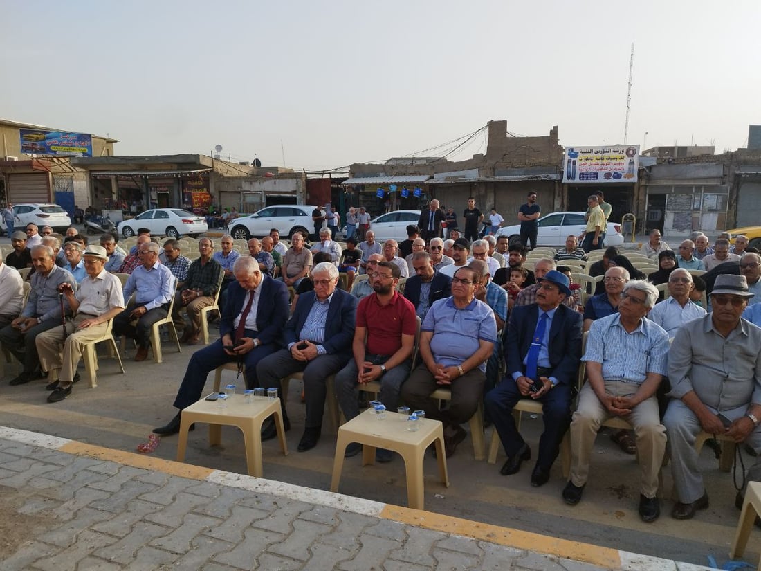 صور: حفل شيوعي أمام سجن الحلة.. وإطلاق اسم مظفر النواب على تقاطع حيوي