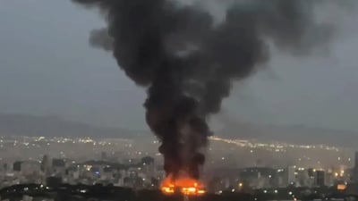 گومان دەکرێت؛ دوکەڵێکی چڕ ئاسمانی تارانی داپۆشیوە