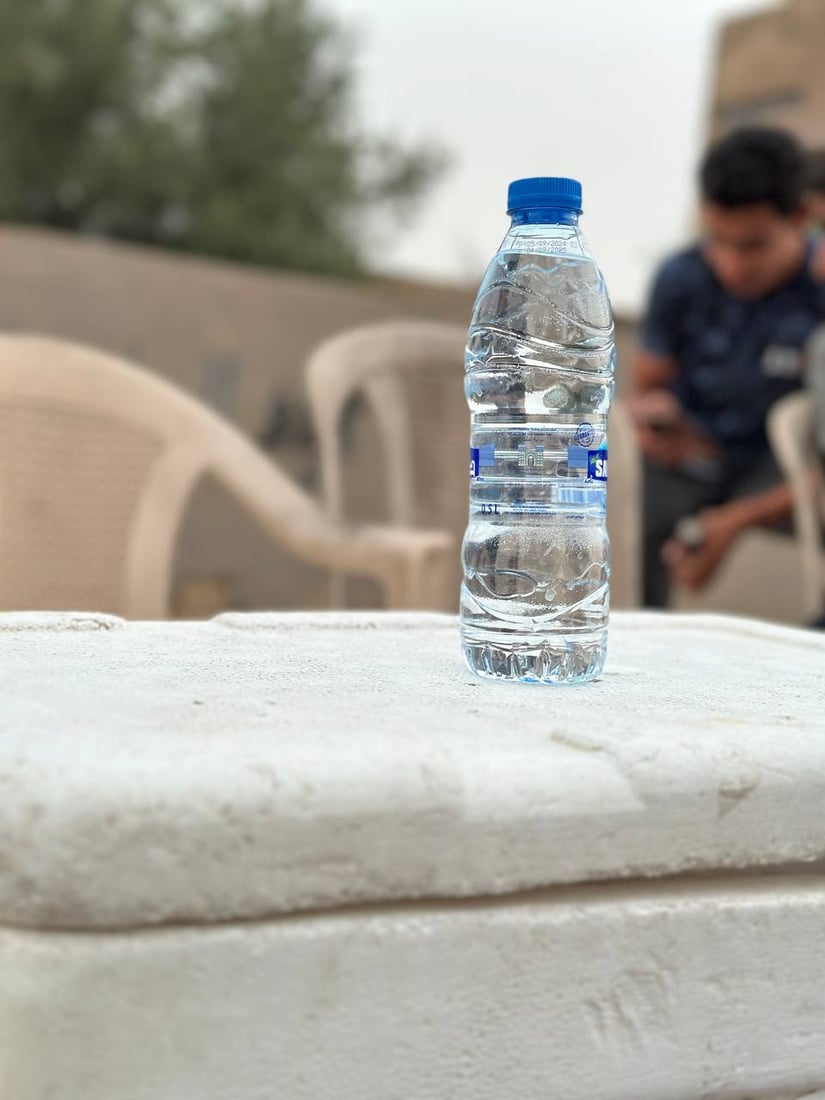 رضاوي الصغير لا يكاد يصدق.. فزعة شباب الناصرية رسمت الابتسامة على وجهه (فيديو)