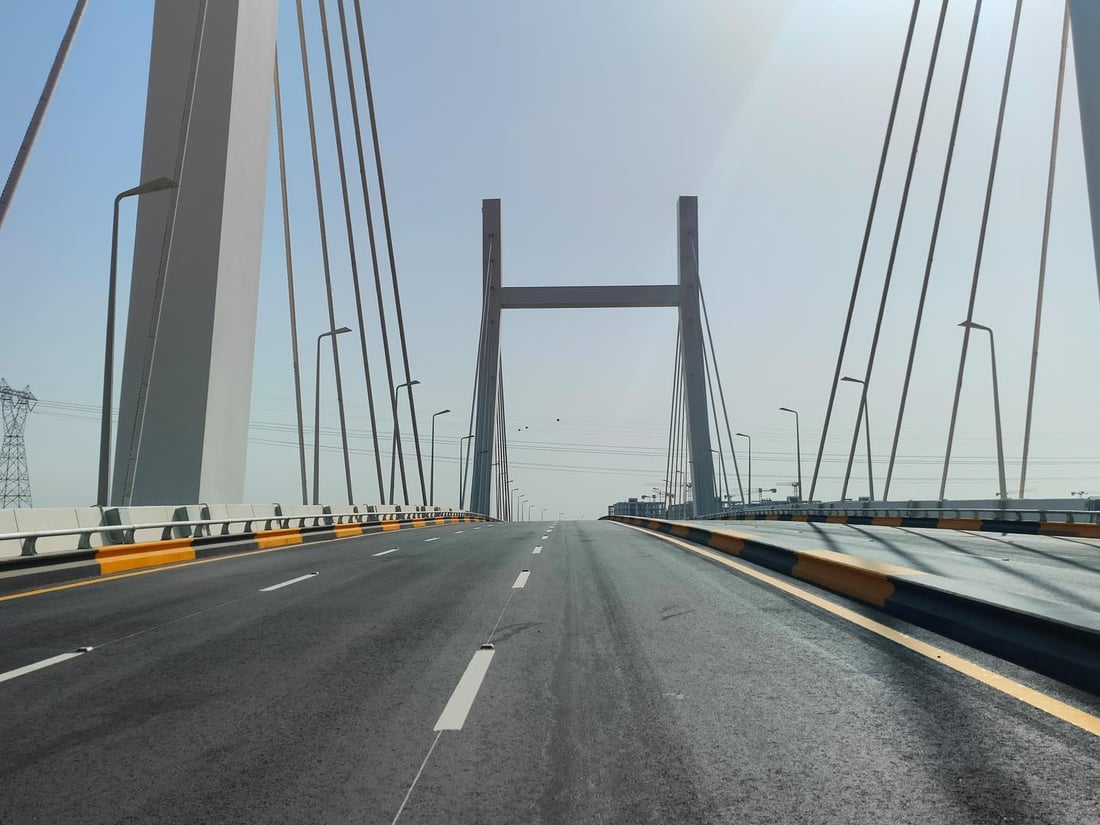 بەسەر شەتوڵعەرەبدا و لە بەسڕە پردی هەڵواسراو کرایەوە