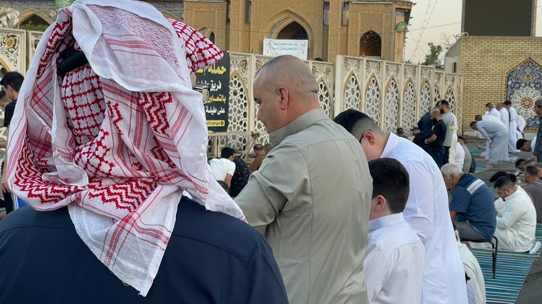 صور: حشود في أبو حنيفة لأداء صلاة العيد.. الطه يدعو لنصرة غزة