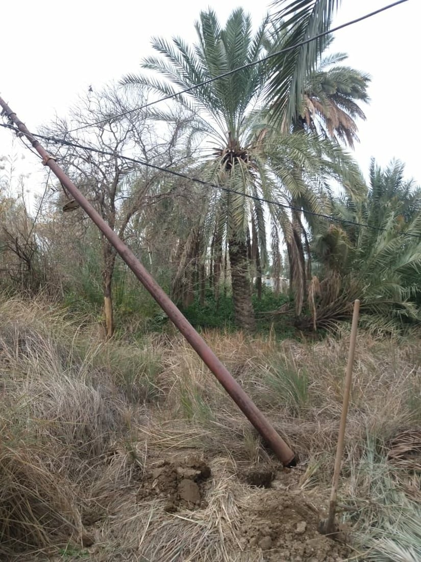صور: عمود كهرباء ينذر بإحراق بساتين في الرميثة.. المديرية لازالت تفكر بحل