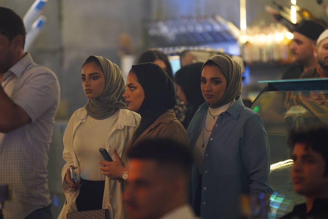 الحفلة مستمرة حتى الآن: صور من ليلة حبيب علي الصاخبة في البصرة.. وحضور من الخليج