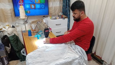 أسطوات الدانتيل والحرير شرق بغداد: رمضان عطّل سوق “البردات” وننتظر العيد (صور)