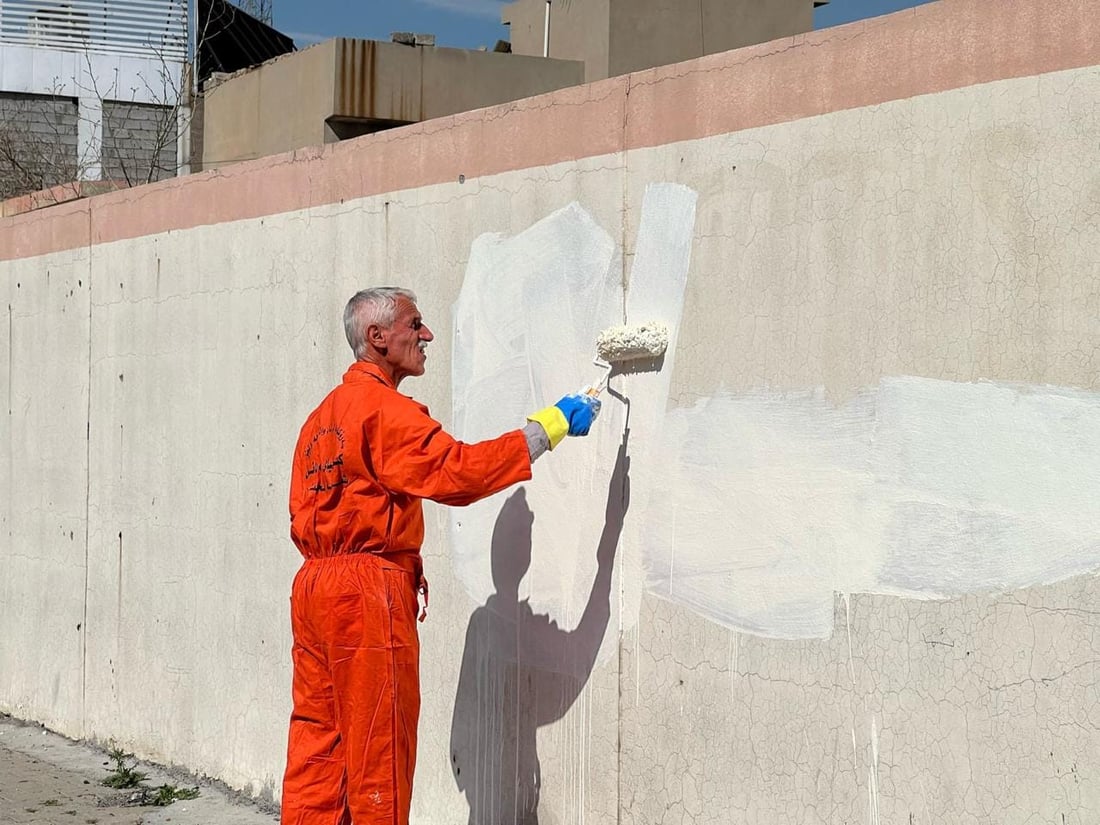 شاره‌وانیی هه‌ولێر ریكلام و نووسراوی سه‌ر دیواره‌كان ده‌سڕێته‌وه‌