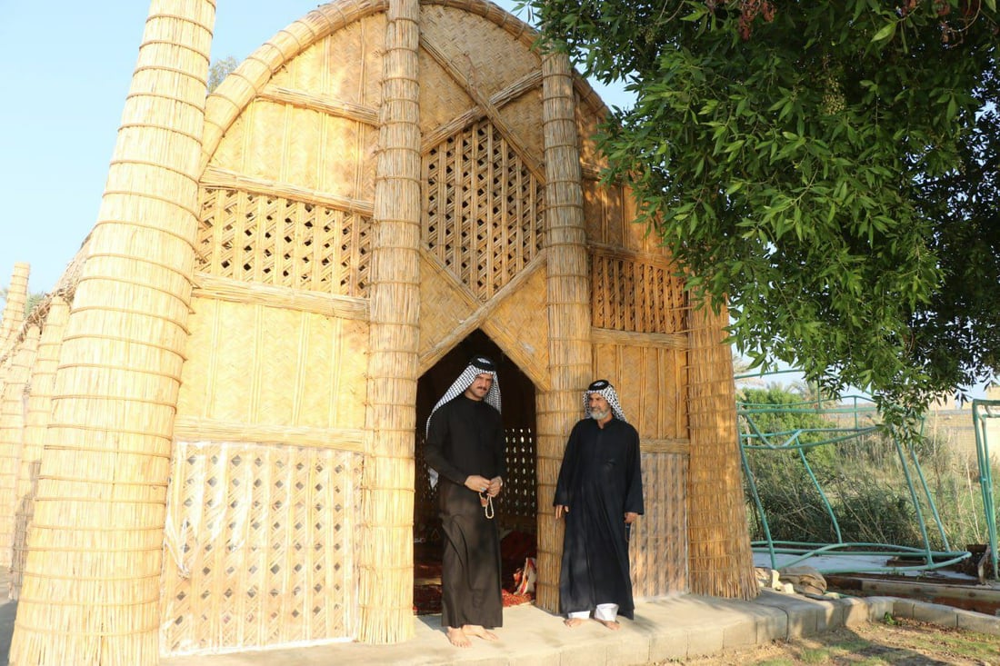 “عاصمة حروب العشائر” تستقبل رأس السنة بمائة زورق للسياحة شمال البصرة (فيديو)