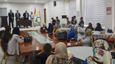 ئەمڕۆ لە هەولێر و دوێنێ لە سلێمانى؛ وانەبێژانى لەکار لادراو گردبوونەوە