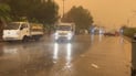 فيديو: أمطار غزيرة تنهي العاصفة الترابية في داقوق وتغرق الشوارع