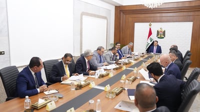 الحكومة تقرر منع تصدير المخلفات الورقية والكارتون